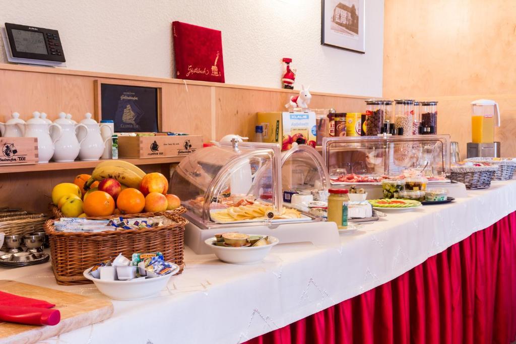 Hotel Zur Post In Вурцен Экстерьер фото