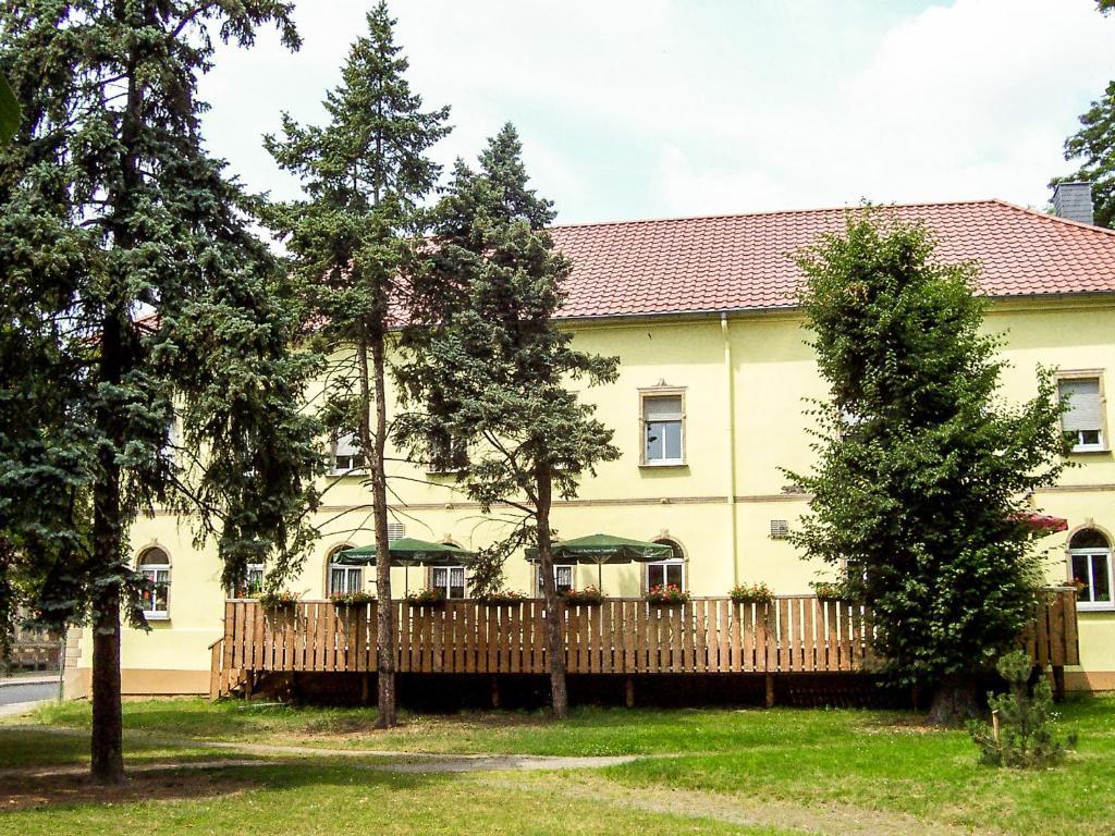 Hotel Zur Post In Вурцен Экстерьер фото