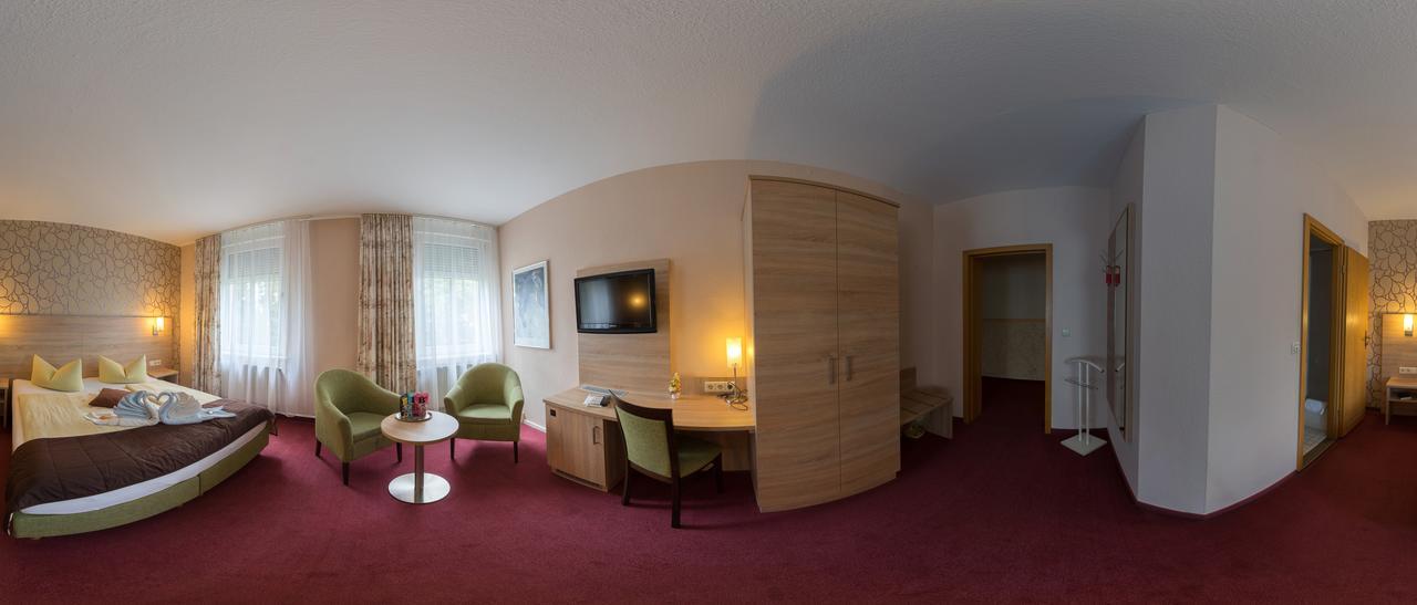 Hotel Zur Post In Вурцен Экстерьер фото