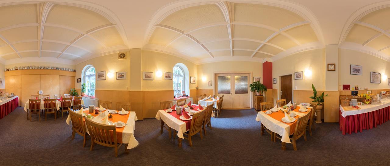 Hotel Zur Post In Вурцен Экстерьер фото